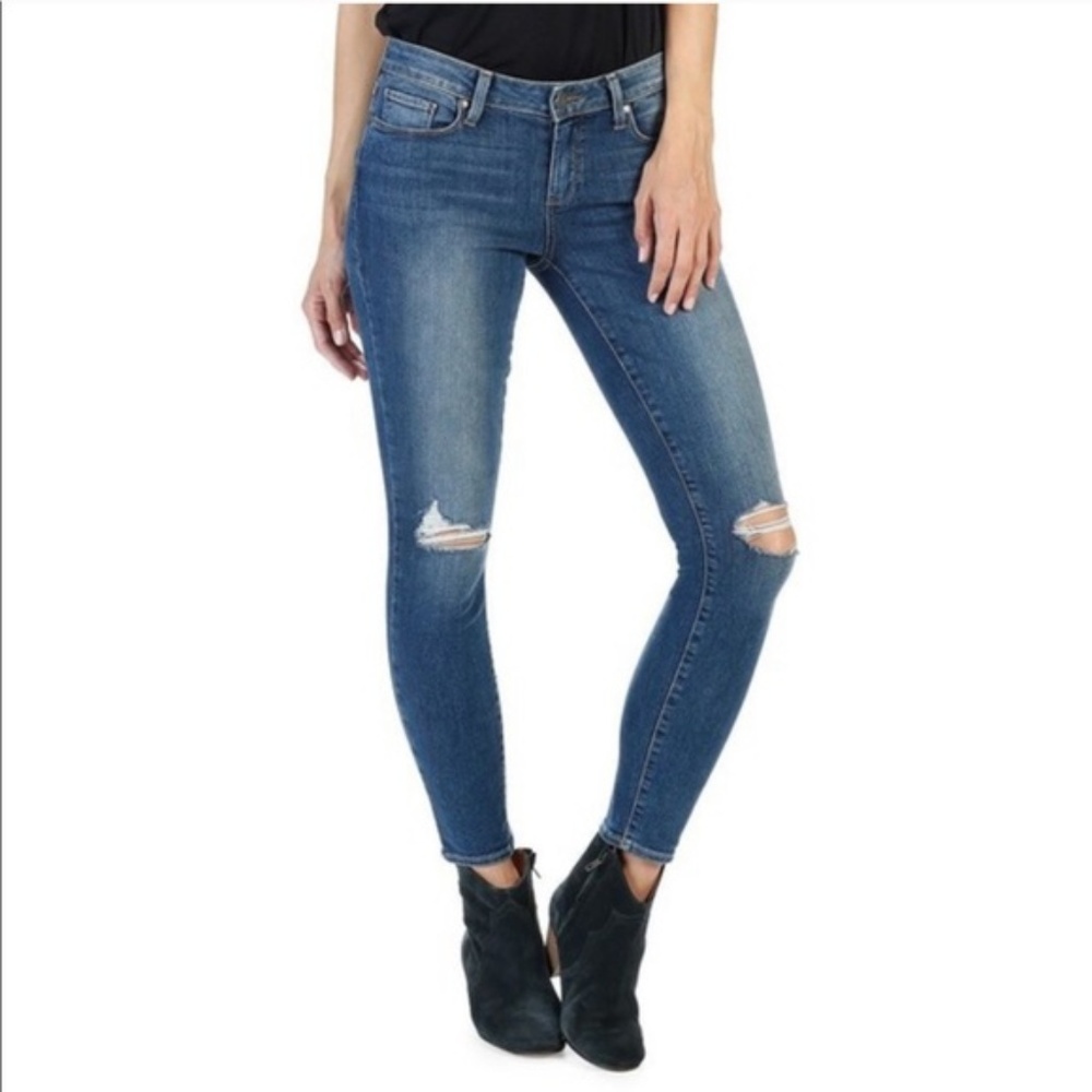 PAIGE distressed verdugo ankle jeans size 26 EUC
